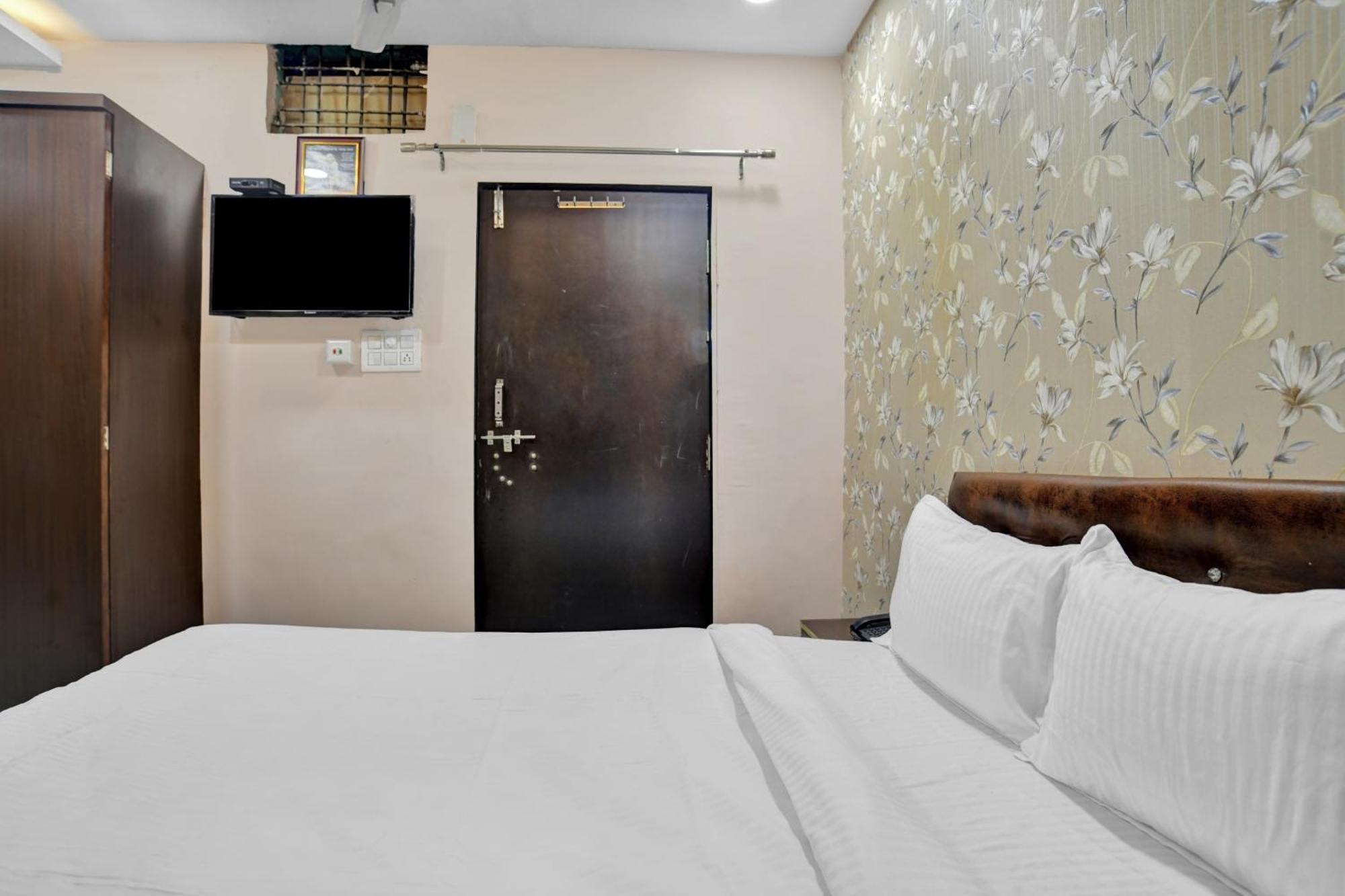 Hotel O Sai Sahara Indore Zewnętrze zdjęcie